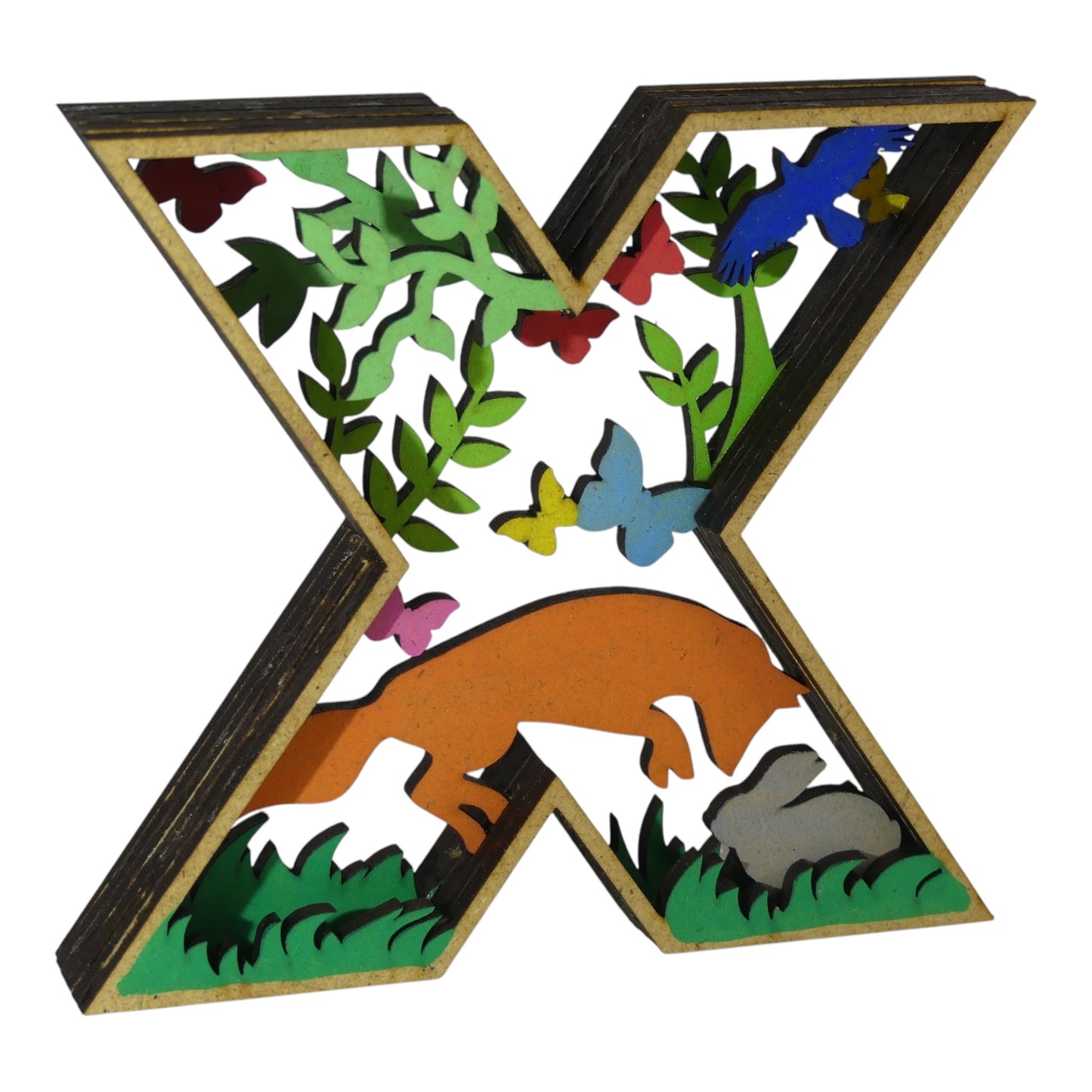 Lettre décorative en 3D avec animaux en découpe et gravure laser fabrication française et artisanale décoration intérieur