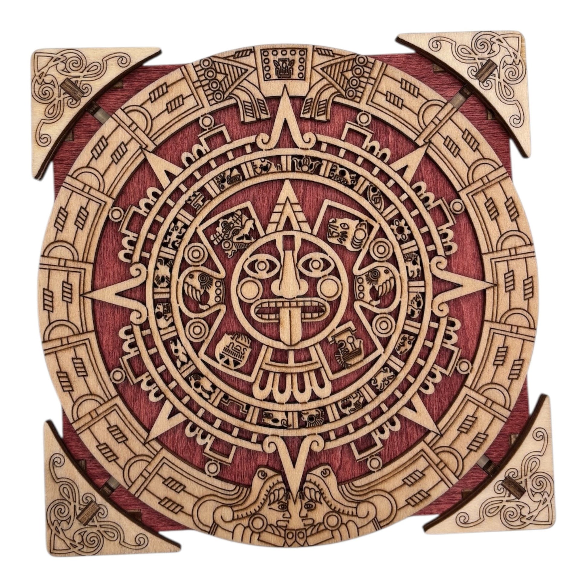 La boîte se verrouille et se déverrouille grâce à un ingénieux système mécanique, activé par le déplacement des quatre coins.
De fabrication française et artisanale cette boîte en bois à mécanisme est idéale pour abriter bijoux, secrets et petits trésors, sans casse-tête.