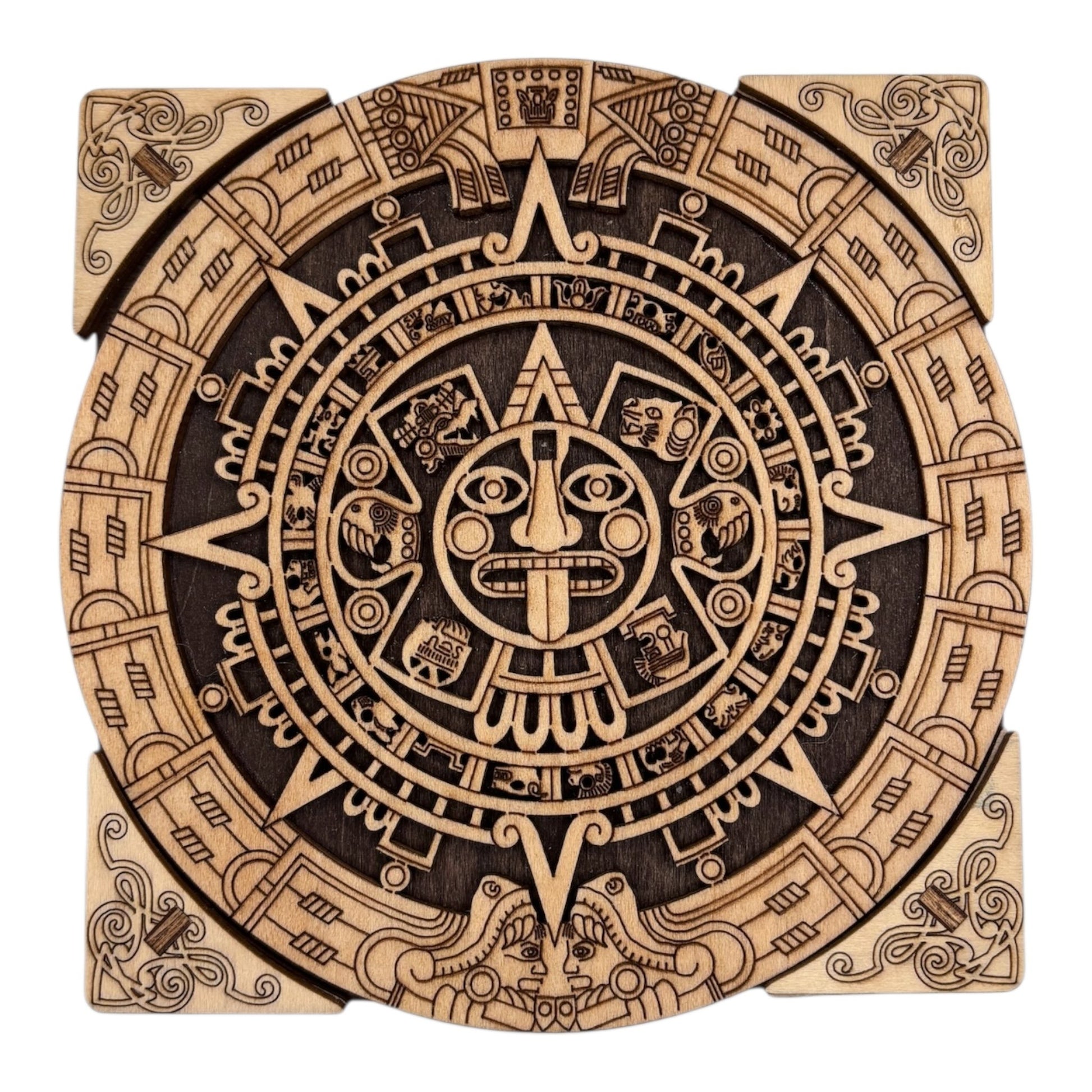 La boîte se verrouille et se déverrouille grâce à un ingénieux système mécanique, activé par le déplacement des quatre coins.
De fabrication française et artisanale cette boîte en bois à mécanisme est idéale pour abriter bijoux, secrets et petits trésors, sans casse-tête.