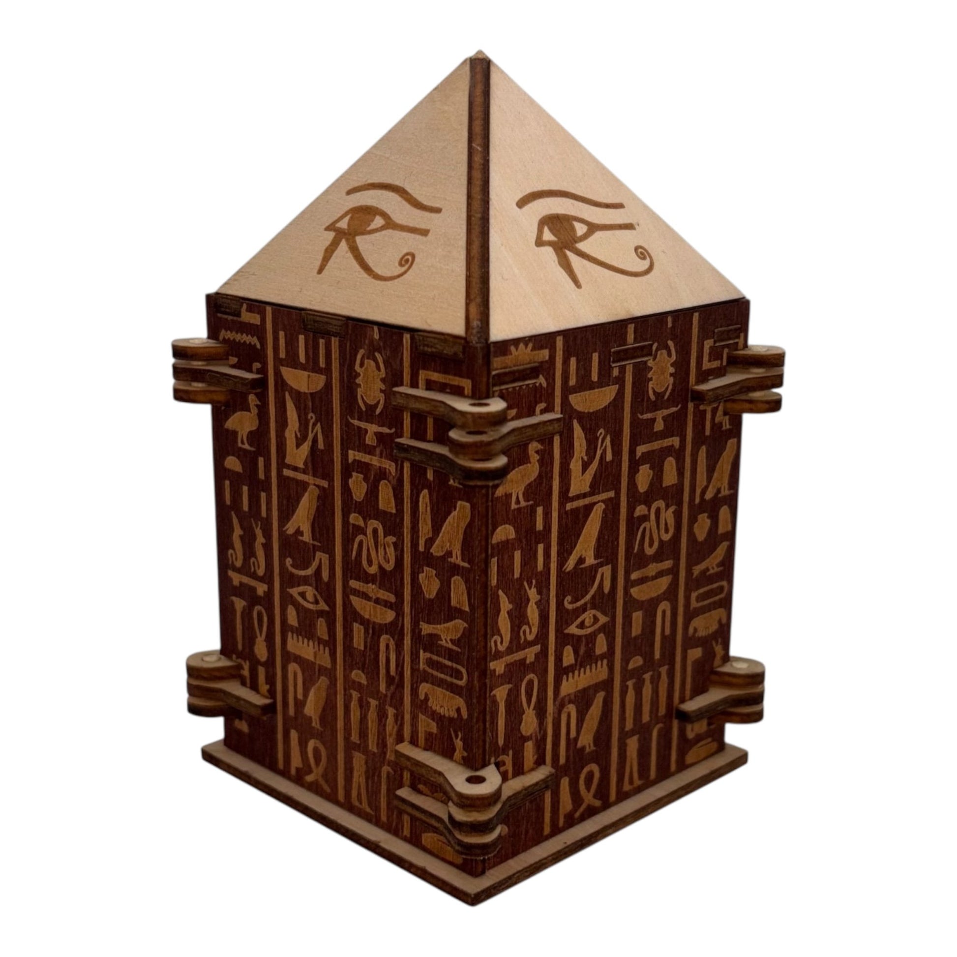 Boîtes artisanales en bois, mécanismes obélisque et style antique.