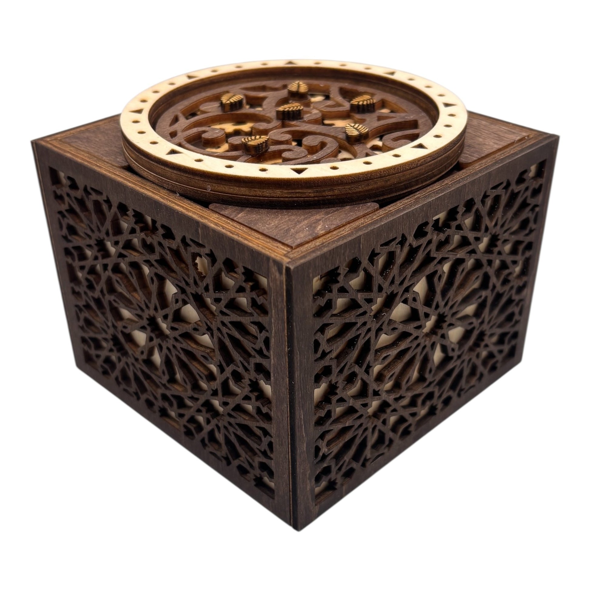 Cube engrenage mécanisme sans casse tete boite en bois à bijoux secrets trésors découpe et gravures lasers décoration intérieur fabrication francaise et artisanale