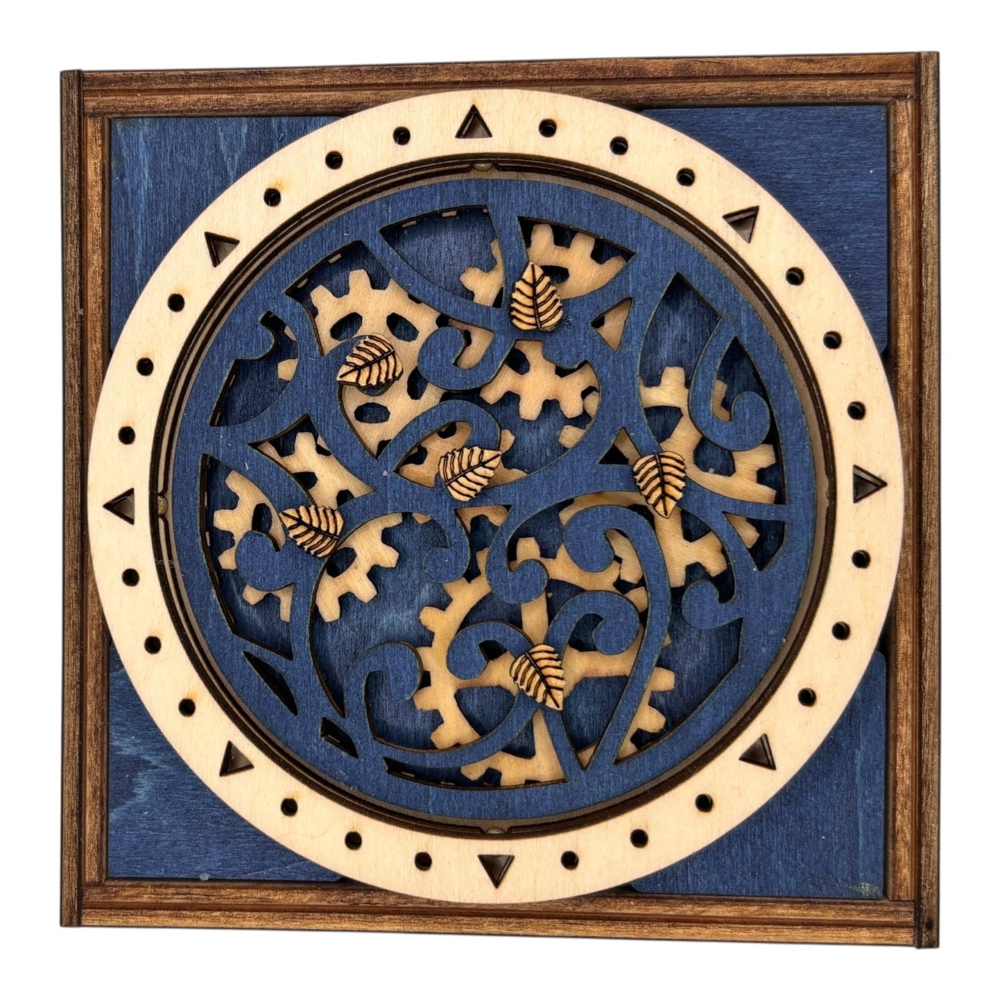 Cube engrenage mécanisme sans casse tete boite en bois à bijoux secrets trésors découpe et gravures lasers décoration intérieur fabrication francaise et artisanale