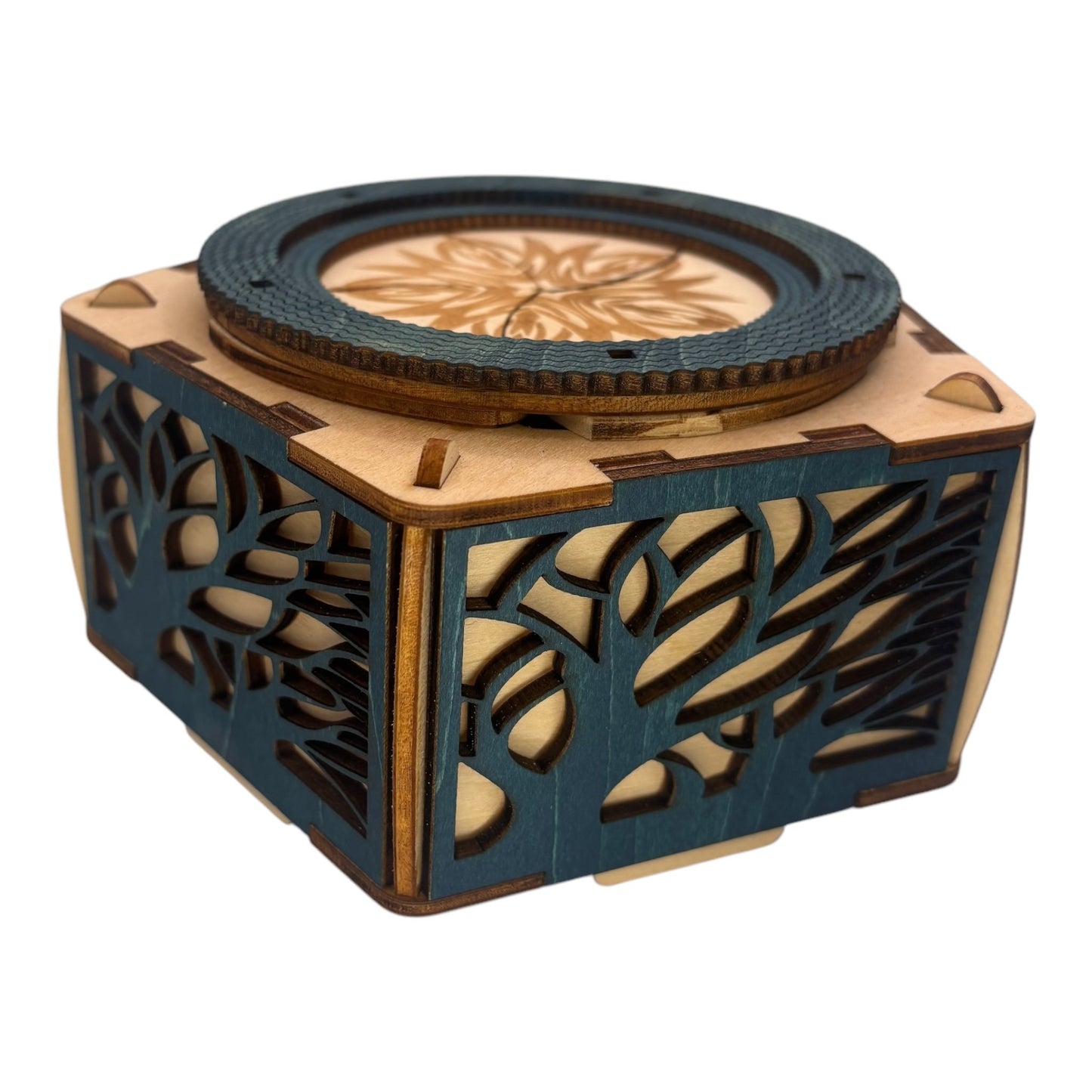 boite n bois pour bijoux secret, trésors en gravure et decoupe laqser avec mécanisme et engrenages  cachésans casse tete , décoration intéieur fabrication francaise et artisananle