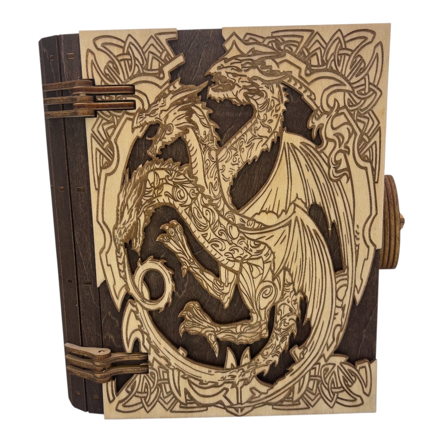Boite en bois  dragon marron foncé en  forme de livre , avec mécanisme d'ouverture par engrenage possibilité boite à musique pour bijou, secrets ou trésors fabrication francaise et artisanale