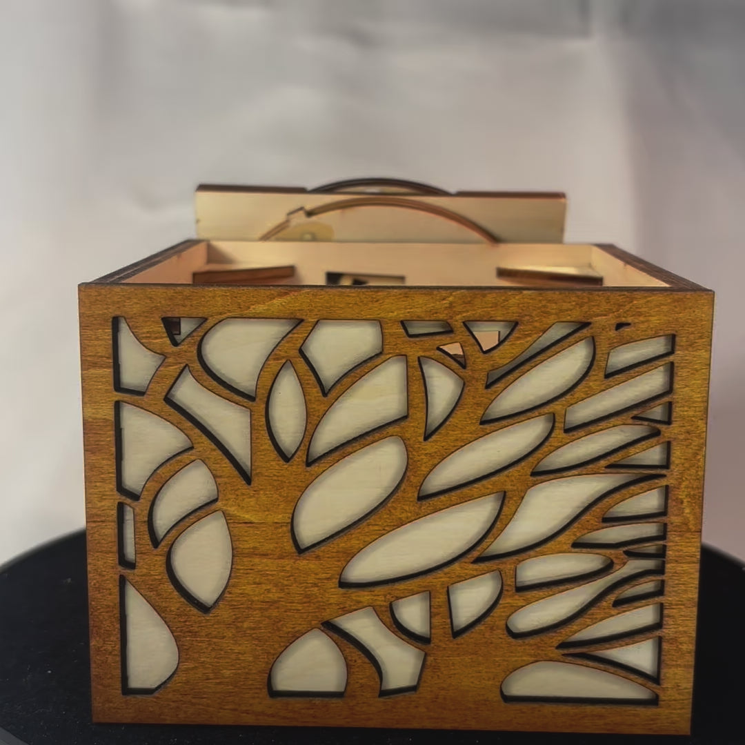 Cube à engrenage arbre inspiré d'un casse tête boite en bois avec mécanisme découpe et gravure laser fabrication francaise et artisanale décoration intérieur